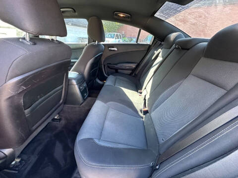 2016 Dodge Charger SE