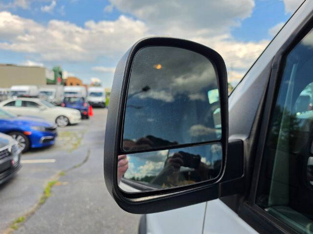 2017 GMC Savana 2500