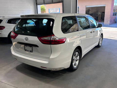 2017 Toyota Sienna L 7-Passenger