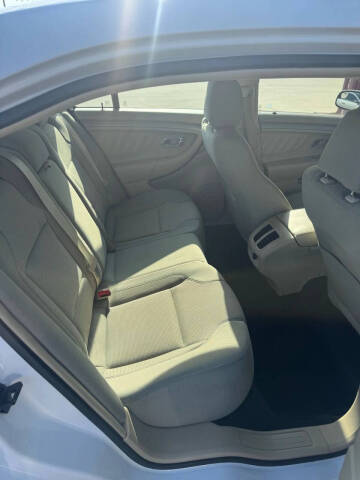 2016 Ford Taurus SEL