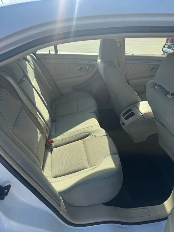 2016 Ford Taurus SEL