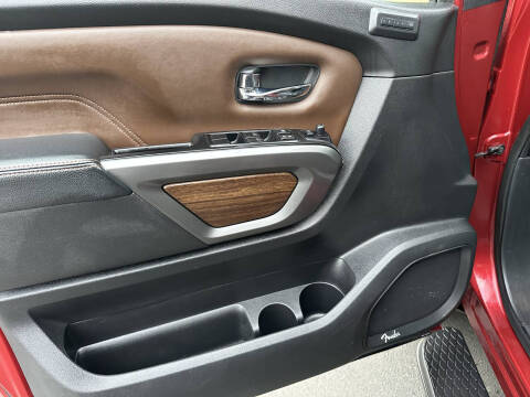 2019 Nissan Titan Platinum Reserve