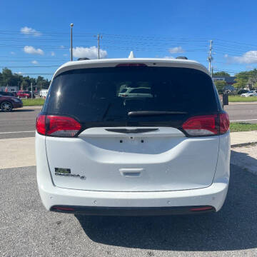 2018 Chrysler Pacifica Touring L