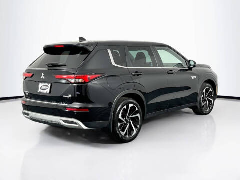 2023 Mitsubishi Outlander PHEV SE