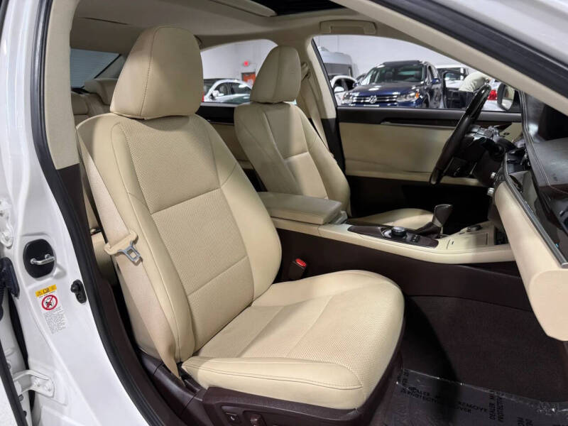 2016 Lexus ES 350