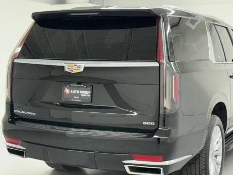 2023 Cadillac Escalade ESV Luxury