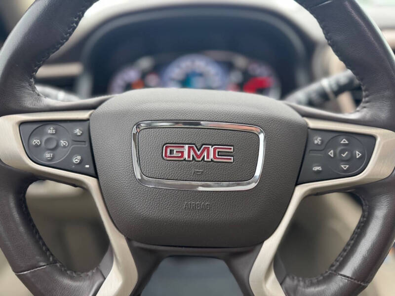2019 GMC Acadia Denali