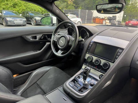2017 Jaguar F-TYPE Premium