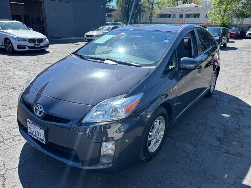 2010 Toyota Prius III