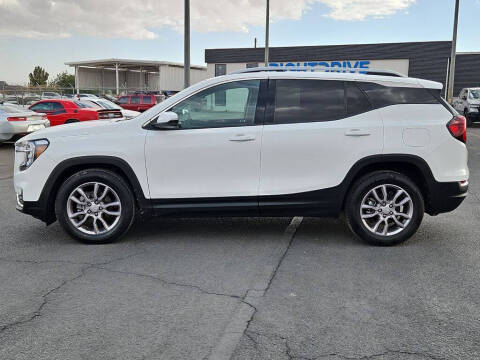 2023 GMC Terrain SLT