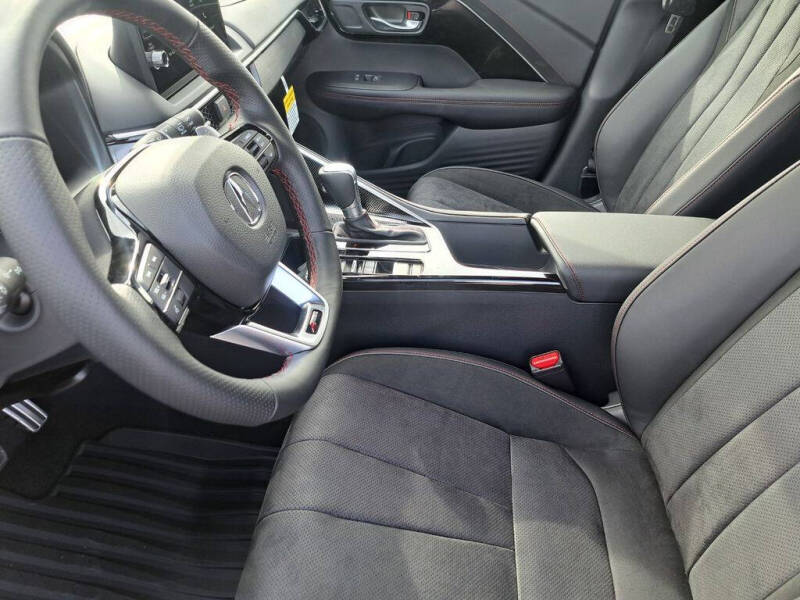 2025 Acura ADX w/A-SPEC