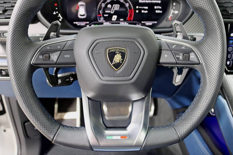 2024 Lamborghini Urus S