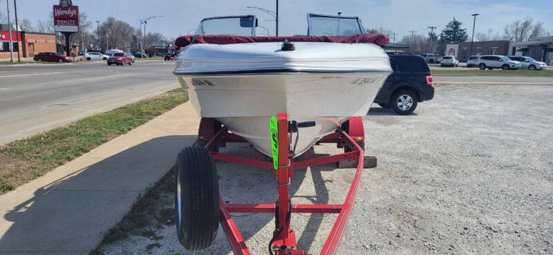 1993 Rinker V209
