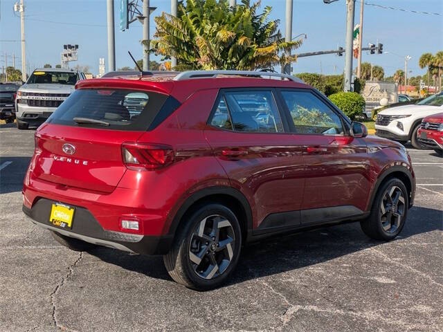 2023 Hyundai Venue SEL