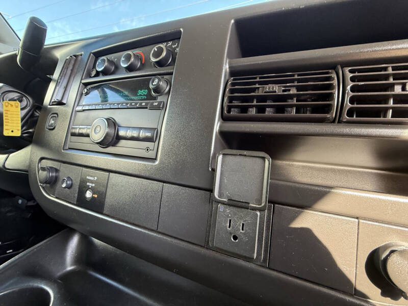 2020 GMC Savana 2500