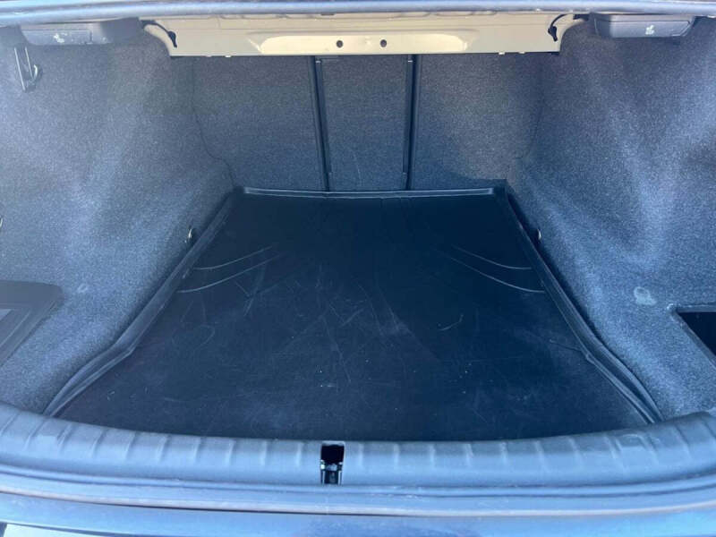 2019 BMW 5 Series 530i