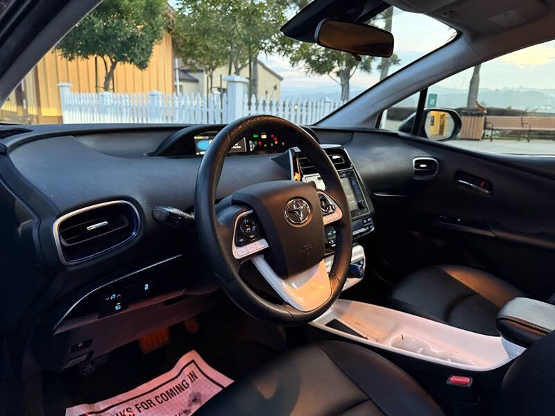 2016 Toyota Prius Three Touring