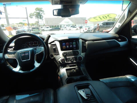 2017 GMC Yukon XL SLT