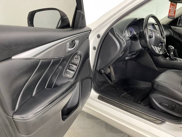 2014 Infiniti Q50 Premium