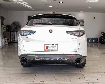 2025 Alfa Romeo Stelvio