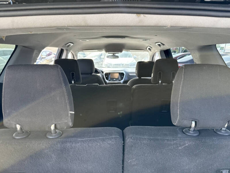 2017 GMC Acadia SLE-1