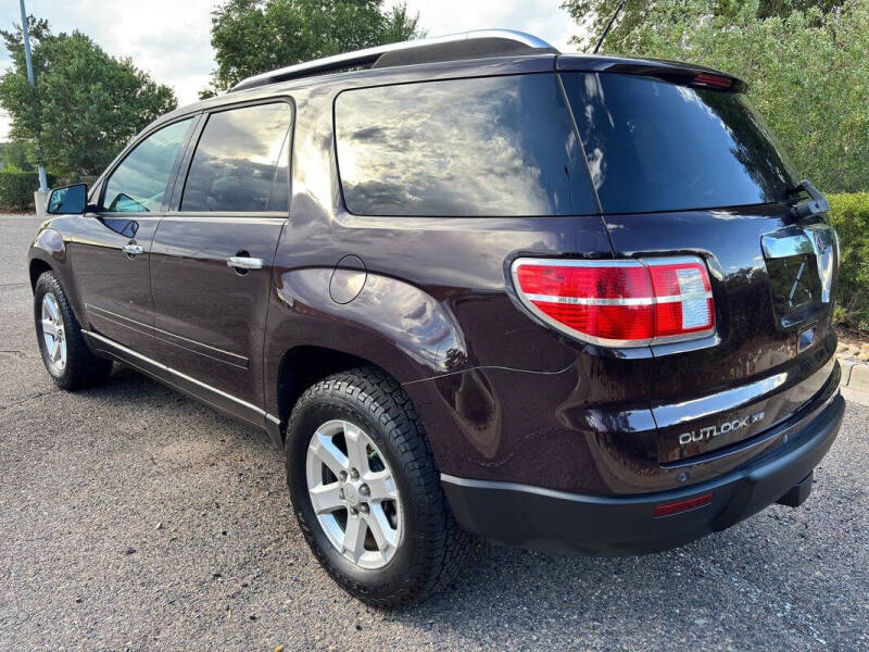 2009 Saturn Outlook XE