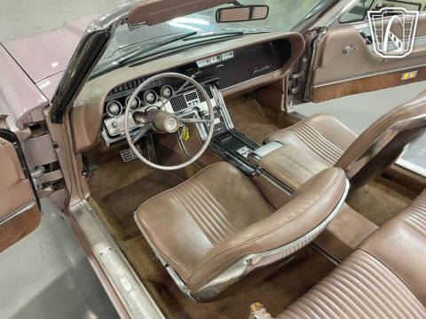 1964 Ford Thunderbird