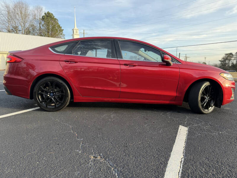 2020 Ford Fusion SE