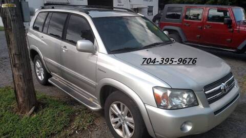 2006 Toyota Highlander Hybrid for sale at Russ's Tire and Auto LLC in Charlotte NC