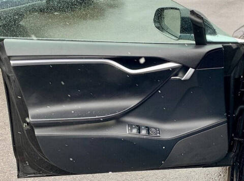 2015 Tesla Model S 85D