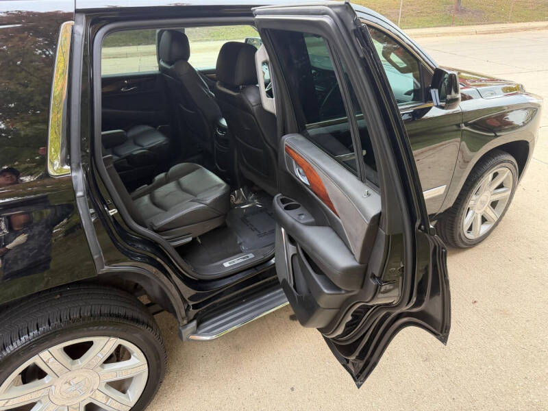 2015 Cadillac Escalade Luxury