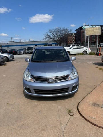 2011 Nissan Versa 1.8 S