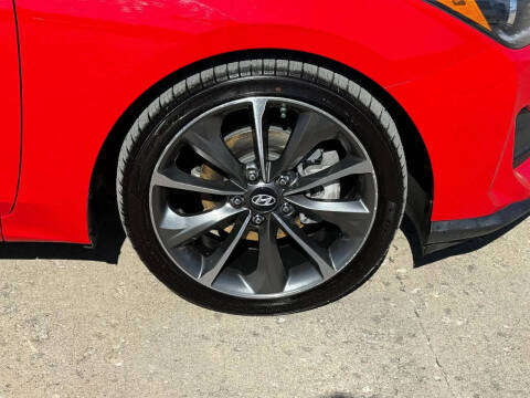 2020 Hyundai Veloster 2.0L Premium