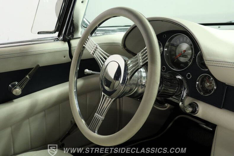 1957 Ford Thunderbird