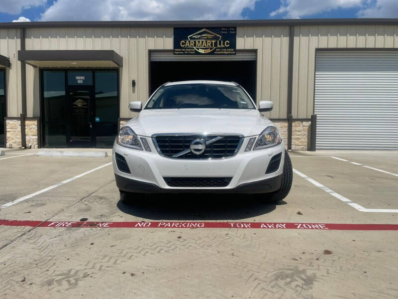 2013 Volvo XC60 for sale at CAR MART in Houston TX