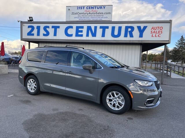 2022 Chrysler Pacifica Touring L