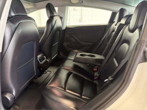 2019 Tesla Model 3 Mid Range