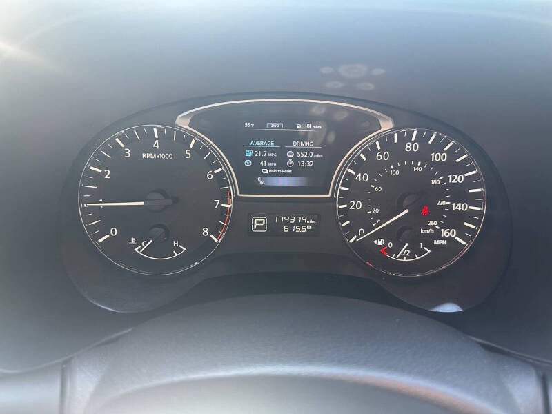 2015 Nissan Pathfinder SL