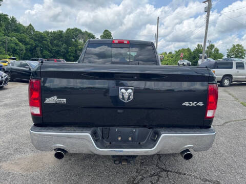 2015 RAM 1500 SLT