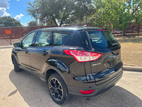 2015 Ford Escape S