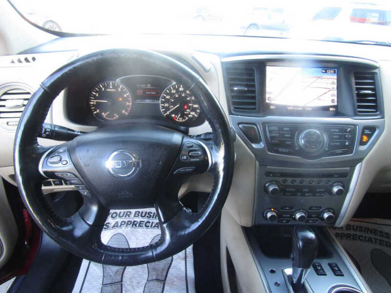 2020 Nissan Pathfinder SL