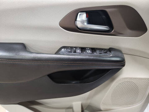 2018 Chrysler Pacifica Touring Plus