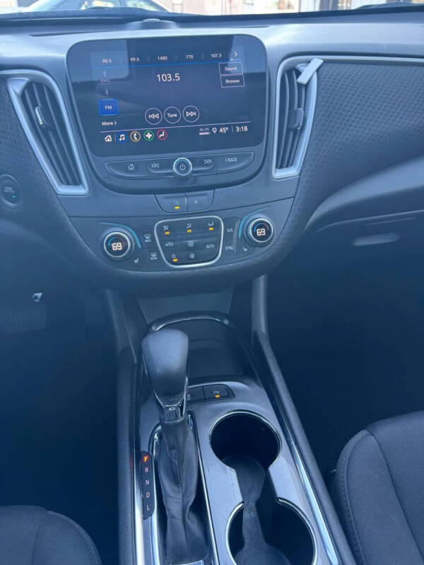 2024 Chevrolet Malibu LT