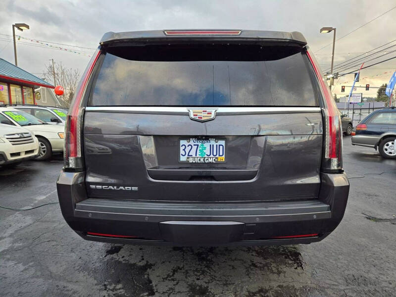 2017 Cadillac Escalade ESV Platinum