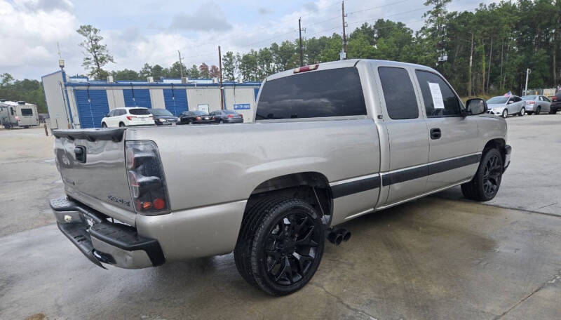 2003 Chevrolet Silverado 1500 LS photo 17