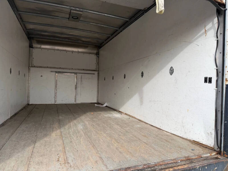 2005 Ford E-Series E-450 SD