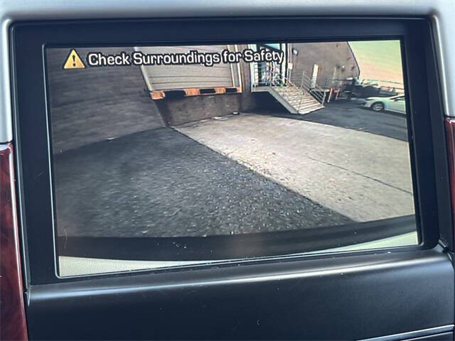 2011 Cadillac Escalade ESV Luxury