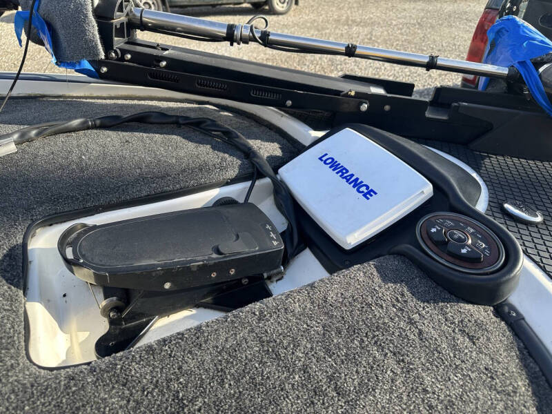 2011 Triton 21HP Elite