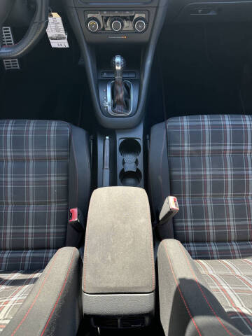 2014 Volkswagen GTI Wolfsburg Edition PZEV