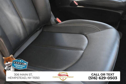 2024 Chrysler Pacifica Plug-In Hybrid Select